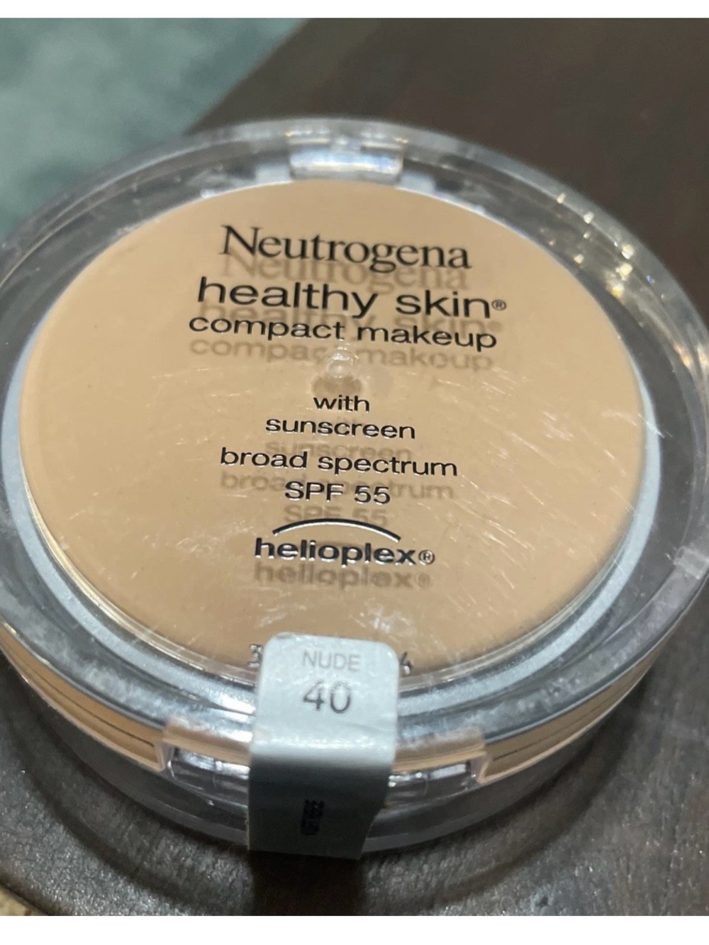 Neutrogena Healthy Skin Compact Makeup SPF 55 Shade 40 Nude 2